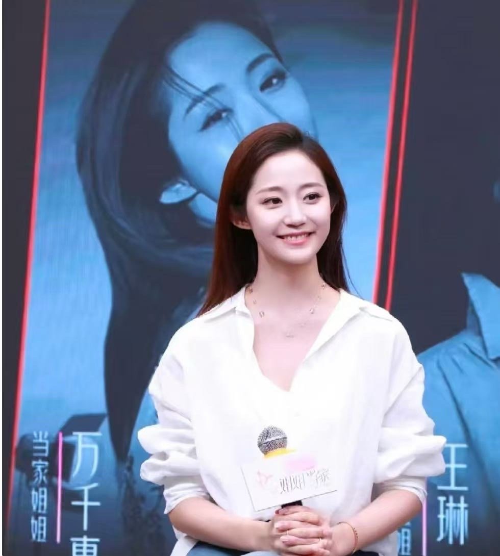 难怪三宝说万千惠是天选聂小倩三宝曾说万千惠是天选聂小倩乘风2026 从音乐剧到浪