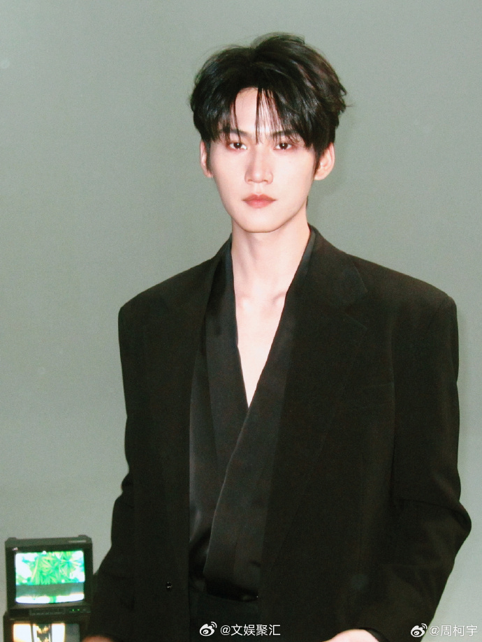周柯宇迟了也到、周柯宇告别三月plog周柯宇发文迟了也到，被周柯宇的plog狠狠