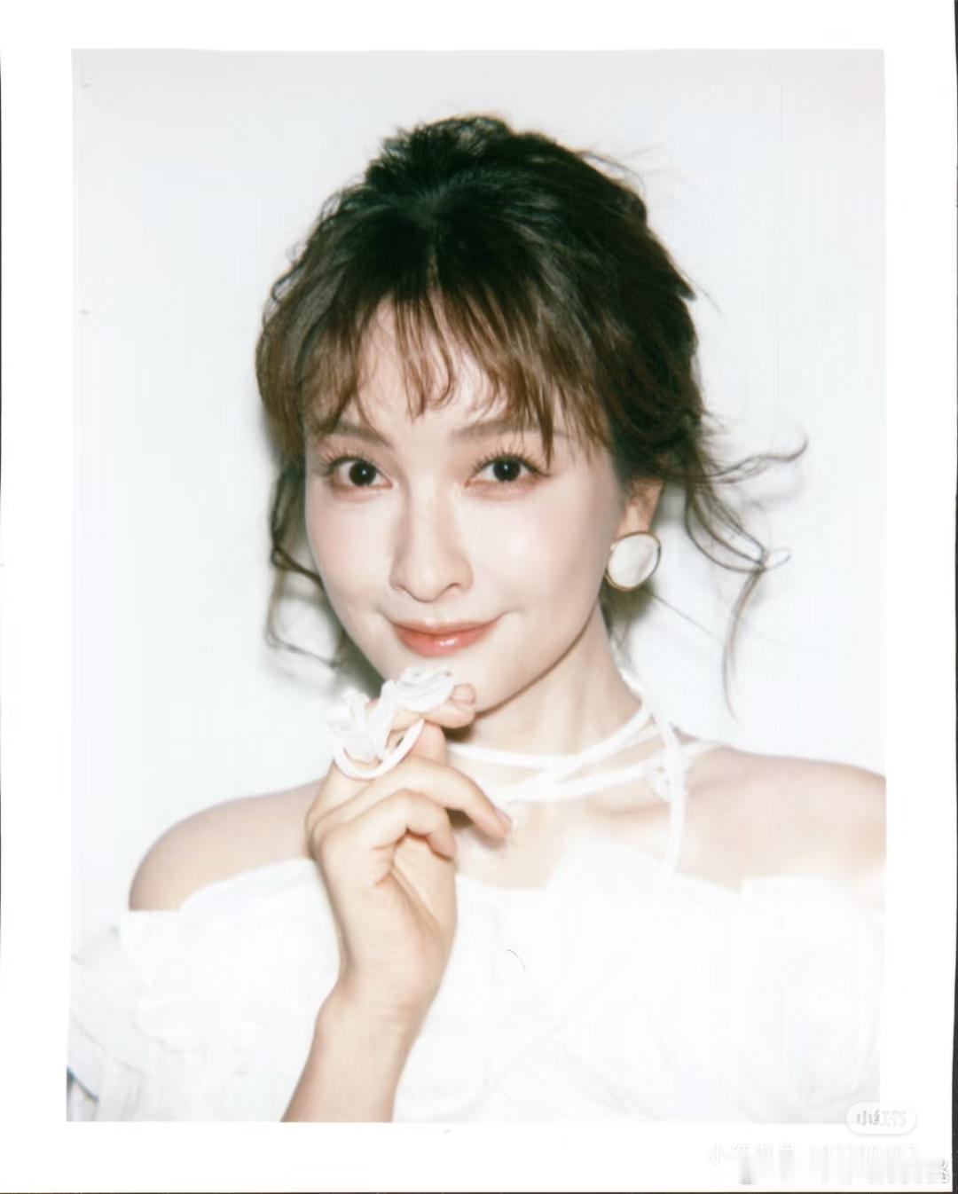 李一桐，吴昕的撕拉片📷看多了有点腻了 ​​​