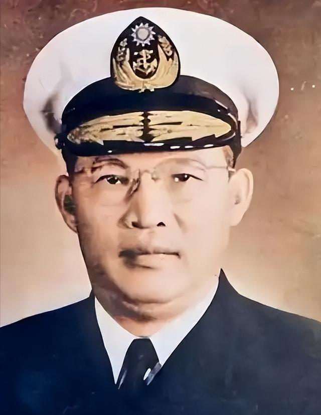 1938年，薛岳怒吼要枪毙桂永清，蒋介石冷冷问了一句：你知道他岳父是谁吗？毙了！