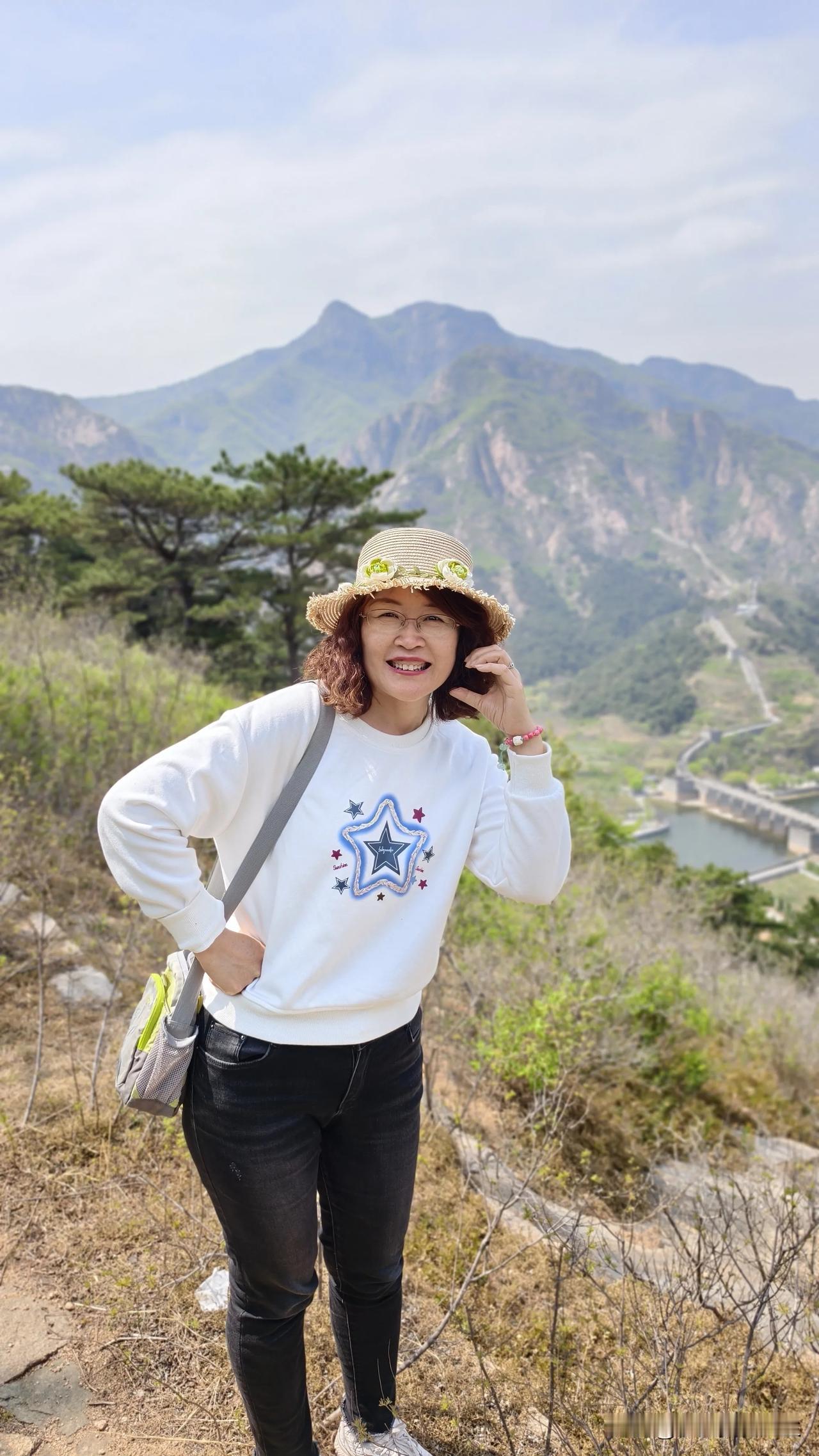 五一节假日的时候，到处都是人山人海的，不想去凑那个热闹，就在家门口附近转转吧。
