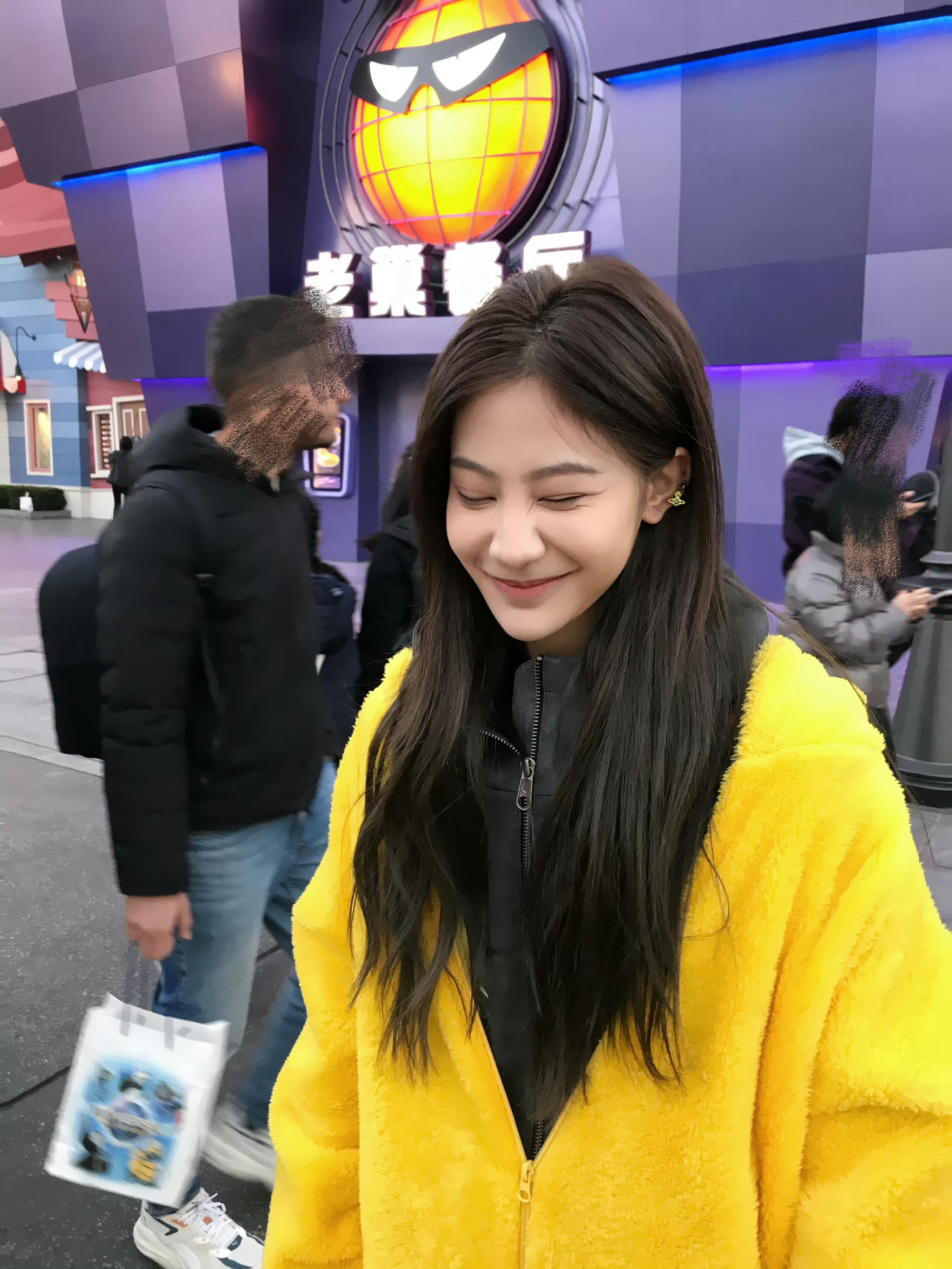 🥰 “在某个不知名的角落许你岁岁平安”   ℳ𝒶𝓀ℯ 𝓎ℴ𝓊 𝓈𝒶