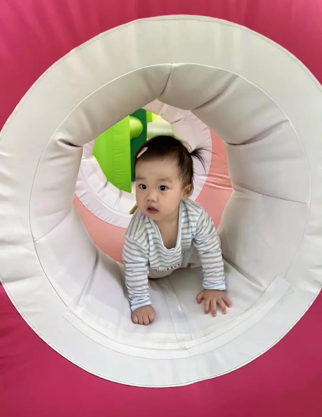 再给我多点时间，我还要穿越这个洞洞～
娱乐圈 艺人 快点躲起来 玩个新高度 天旋