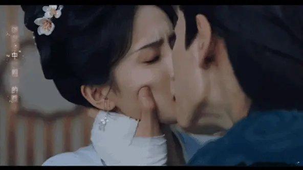 张凌赫的演技蛮有性张力的吧 ​​​