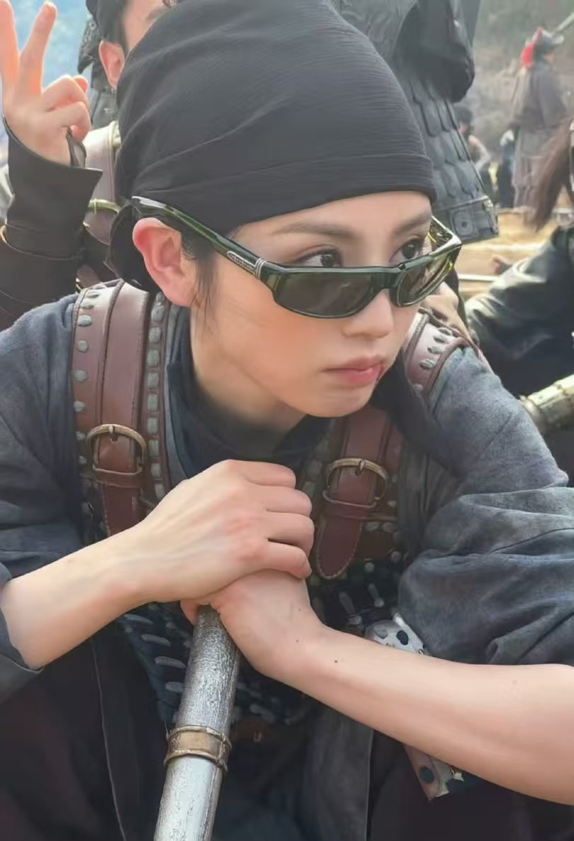 田曦薇说泥虫脆柿红蛋田曦薇喊泥虫脆柿红蛋 真的好可爱啊 