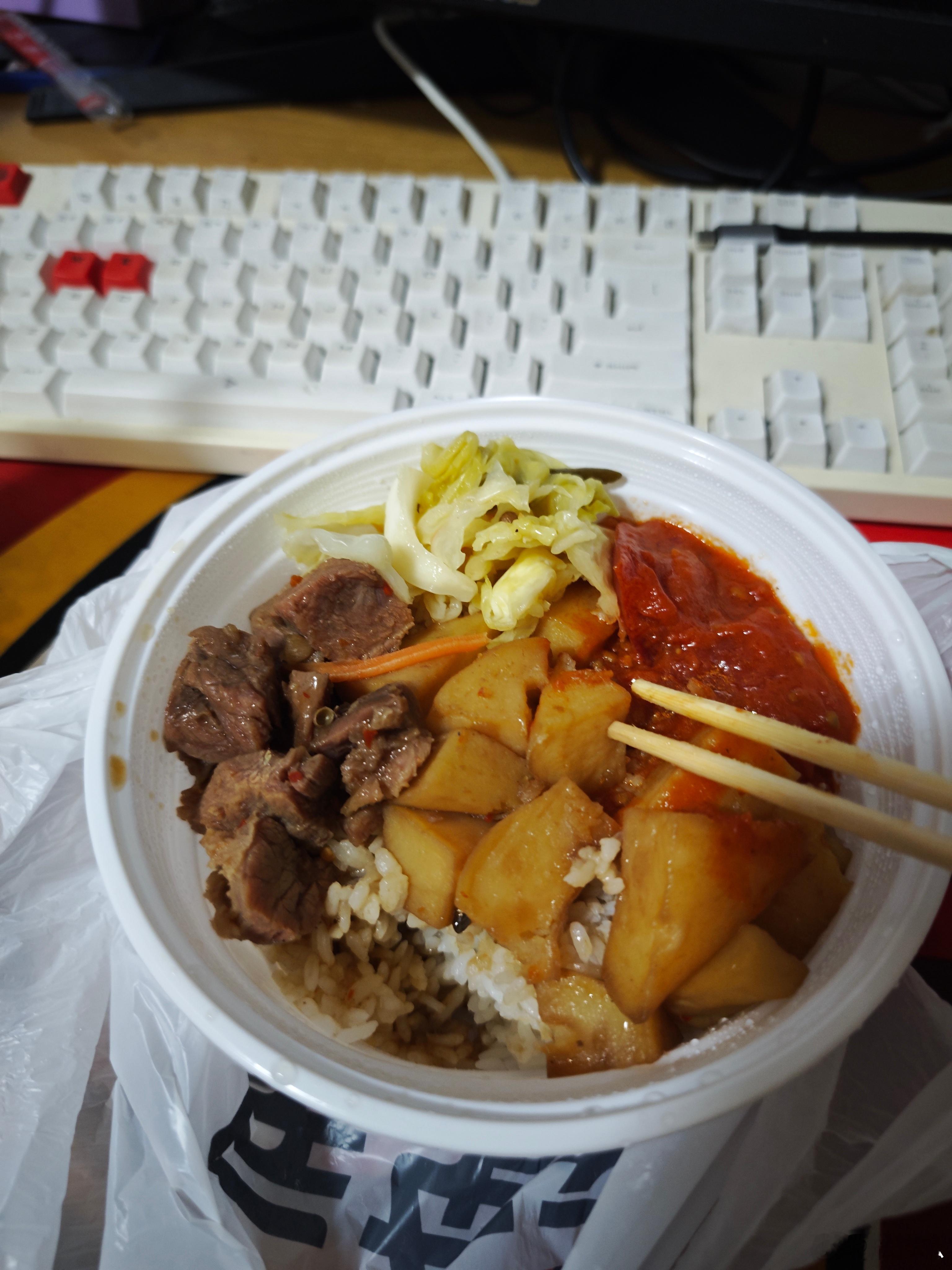 饿着入睡对胃肠更好吗二者入睡并不一定对肠胃更好。合理的饮食才是对肠胃更加的友好但