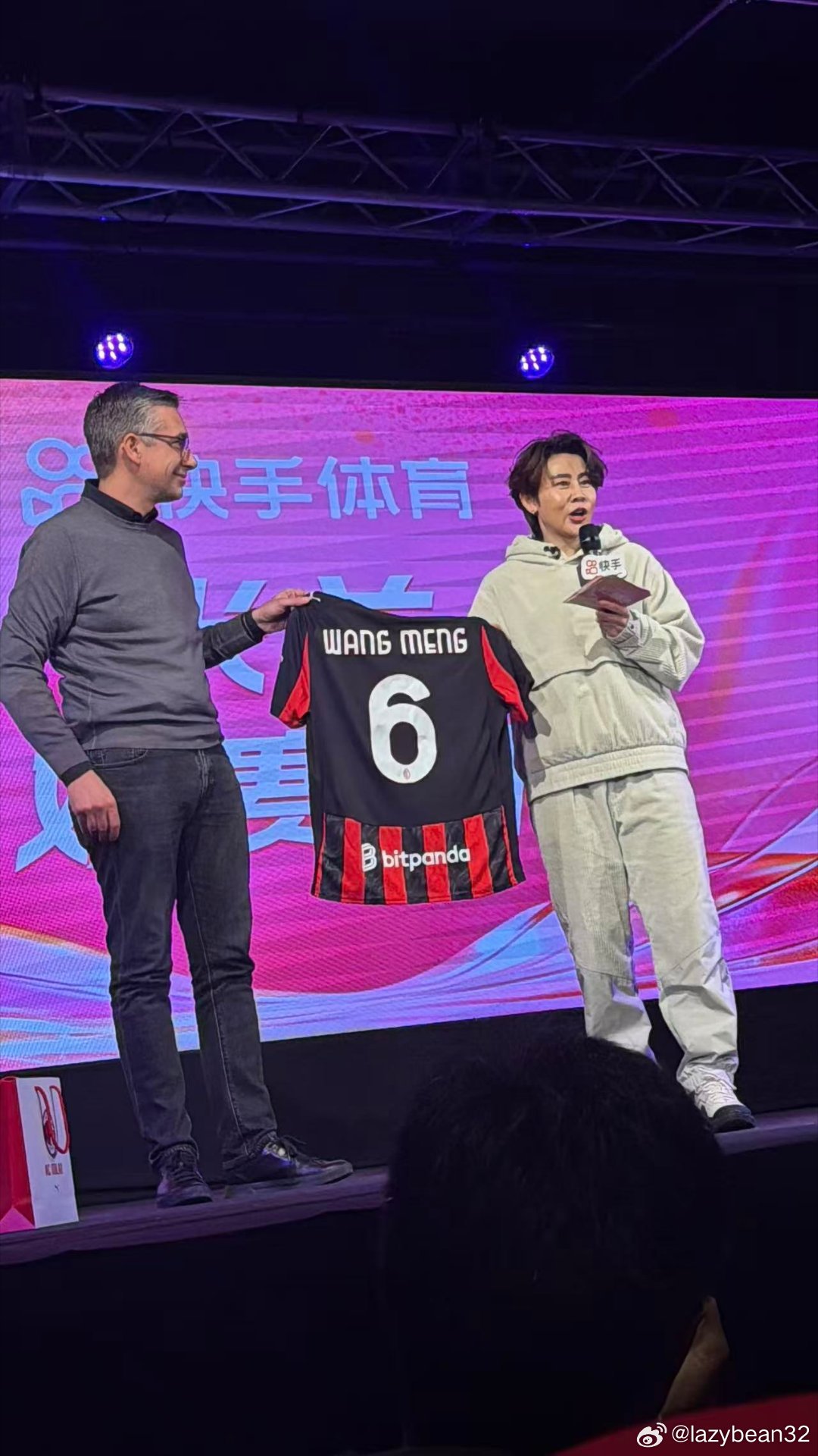 王濛官宣加盟《乘风破浪2026》（浪姐7）了！今年1月，演员叶童在综艺总决赛现场