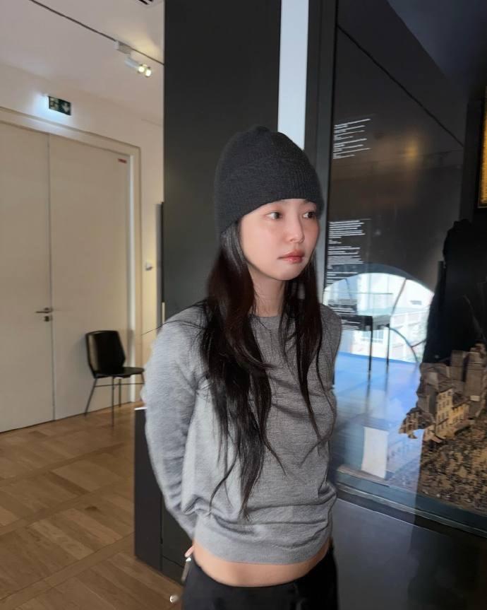 Jennie IG更新 👀 ​​​