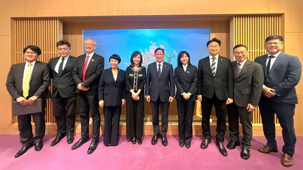 韩议员窜访台湾：端中国红利、踩中国红线，这场政治投机代价极高
 
近期，韩国国会