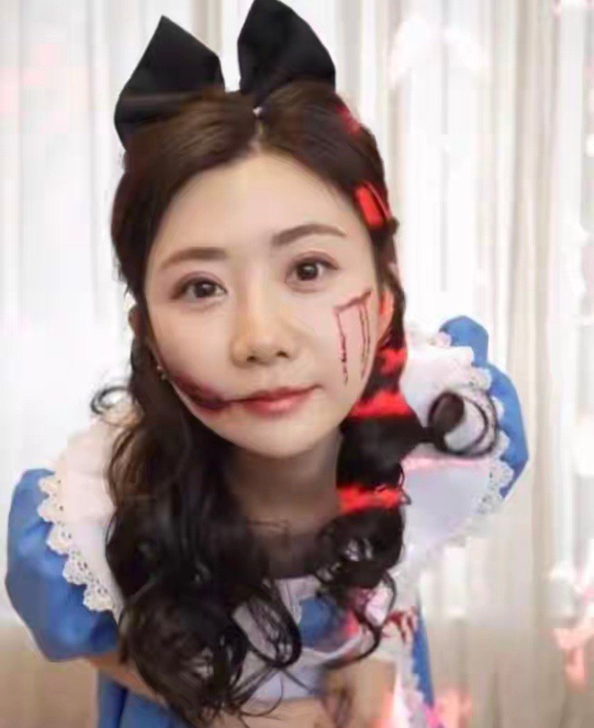 #福原爱小恶魔造型#福原爱变装秀，网友这变装比乒乓球还精彩！福原爱在中国直播界风