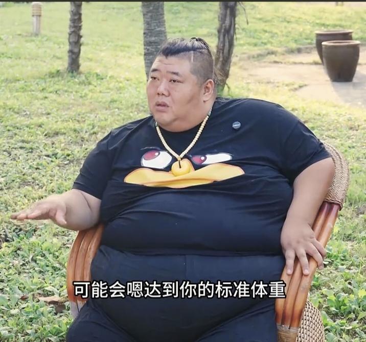 胖猴仔又要减肥了，他这是吃播没流量了吧！
没有嘲笑他的意思，他最开始做吃播，我还