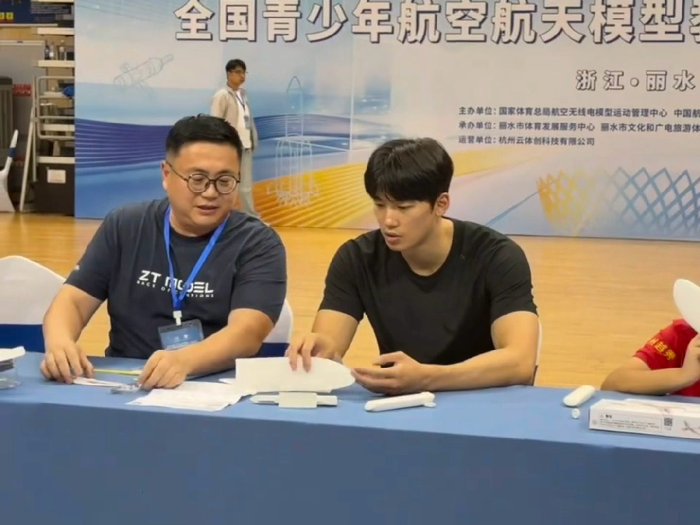 感觉今天就是那种对什么都觉得好奇的可爱宝宝汪顺 cr.🫘坦克 