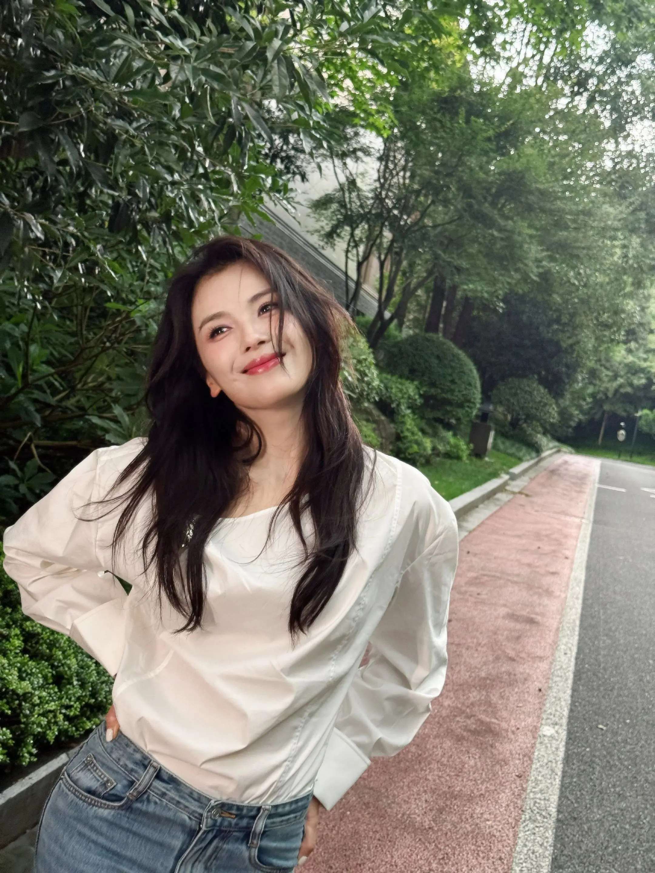 刘涛47岁生日图。特别有生命力的美