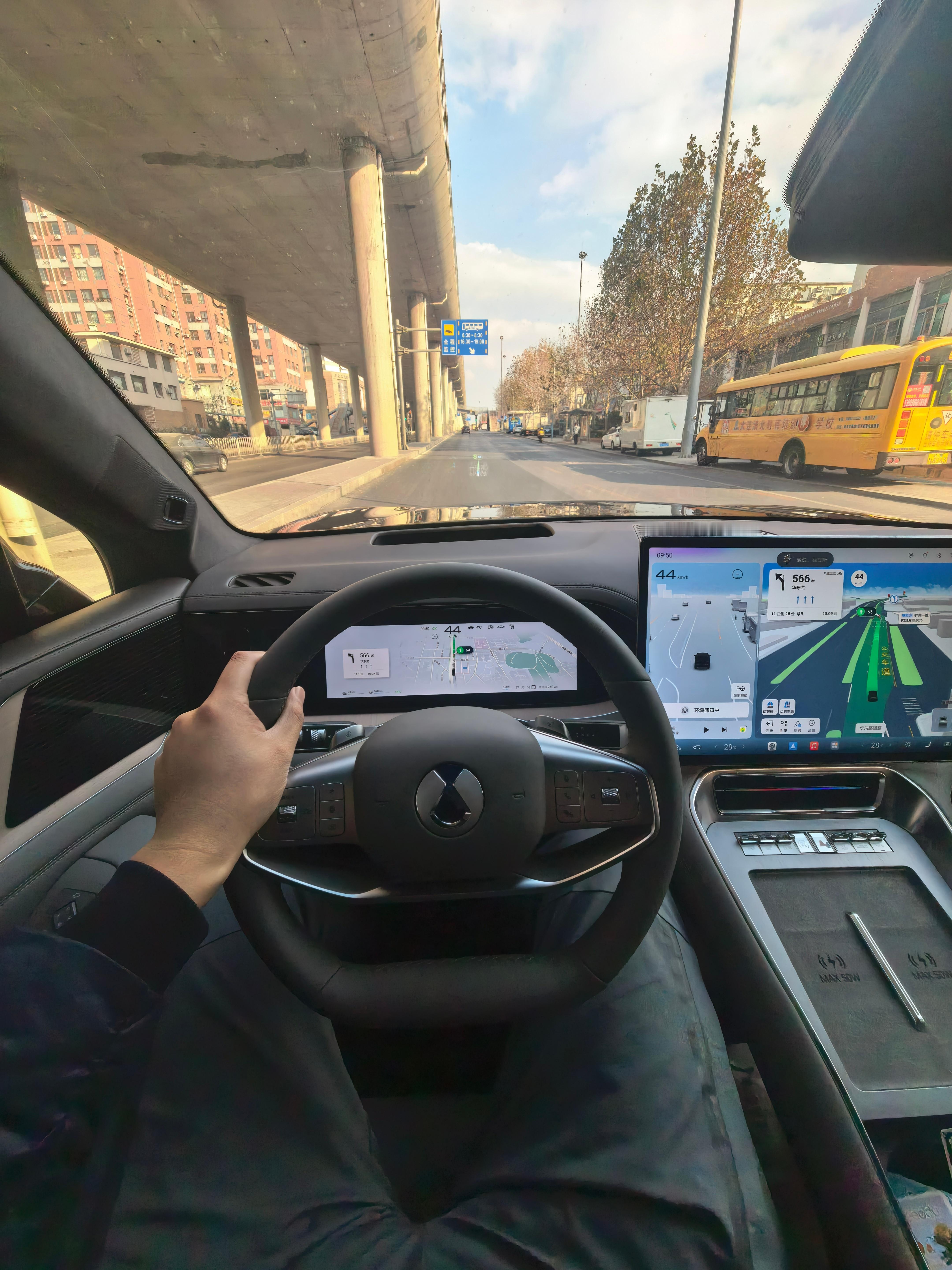 下午拍视频跟大家聊聊我为什么买了个腾势 N8L 