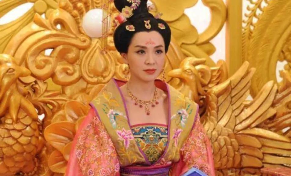 韦太后被俘后依然风韵犹存，在金国度过15年，金国士兵真的能忍住不动心吗？
112