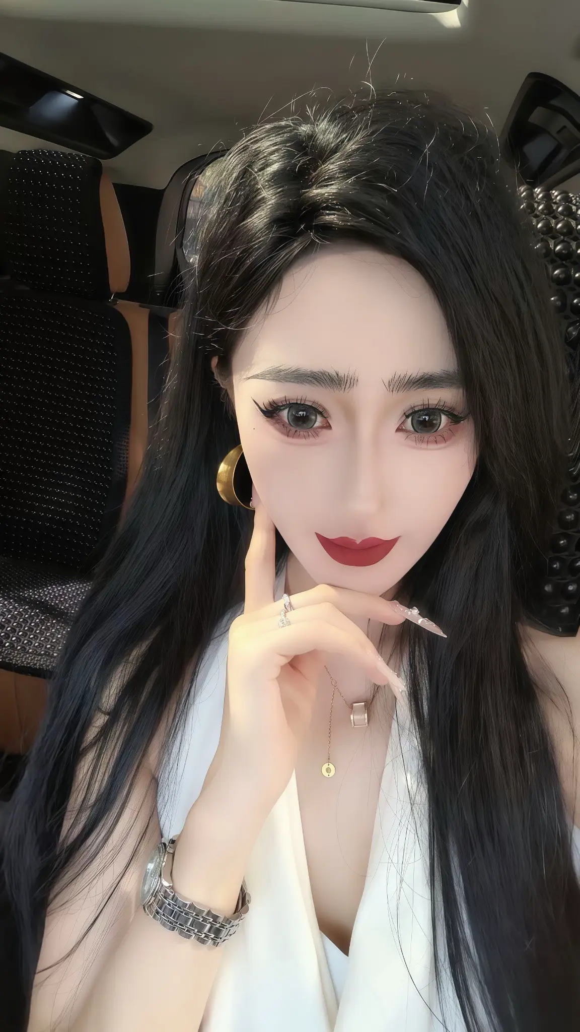 从今天起我不会在看任何人的脸色，我想骚扰谁我就骚扰谁