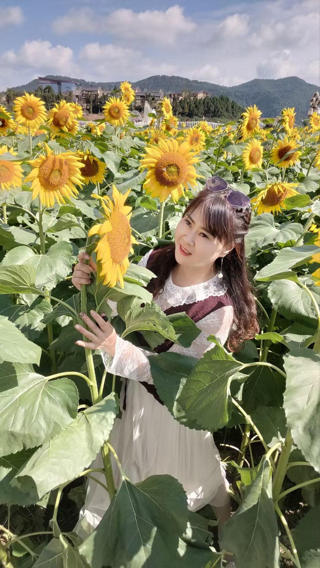 不让自己失望的方式就是，不对任何人抱有希望……