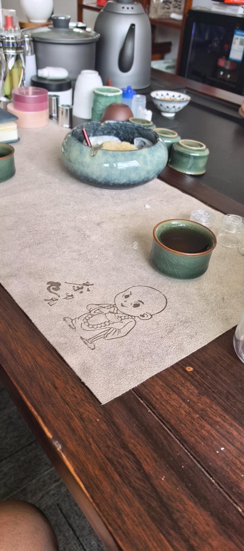 今天和一个朋友聊天，也聊到了中小民营企业的现状。障碍民营企业发展主要还是老板，特