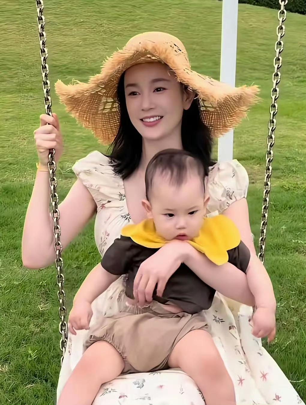 张檬一家搬入大平层新居，11个月大的儿子Dylan因蛋清过敏，食用后十分钟内出现