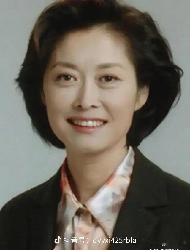 重庆巫山人民绝对忘不了敬一丹，不是因为她的新闻主持能力，而是她那次暗访调查，让一