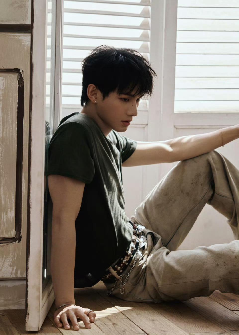 姚琛年度文化艺术表现力人物微博文化之夜 恭喜姚琛！荣获年度文化艺术表现力人物，舞