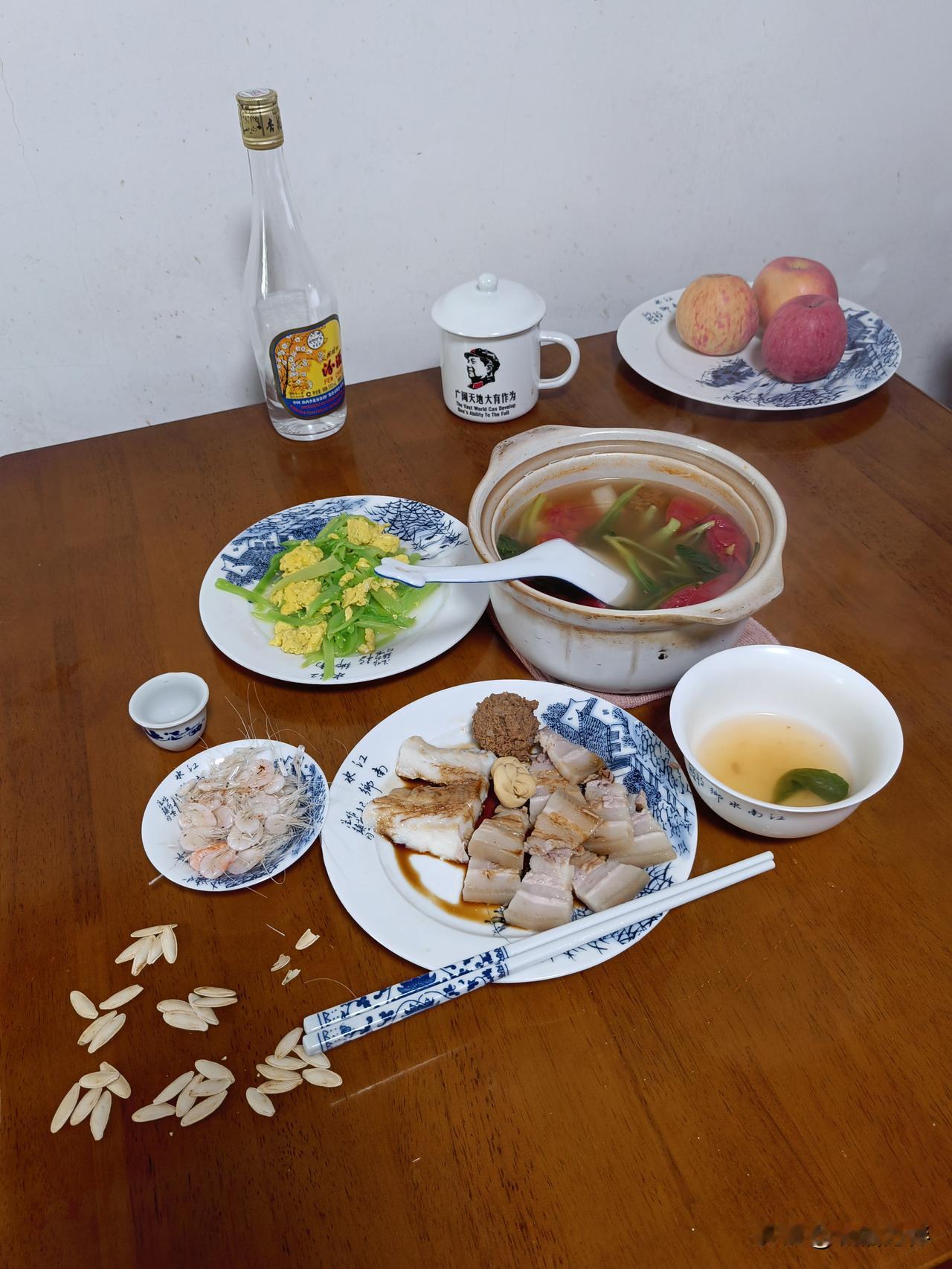 安宁而祥和的生活，没有知音伴侣，也不用去和任何人较劲，还要学会放过自己，不和自己