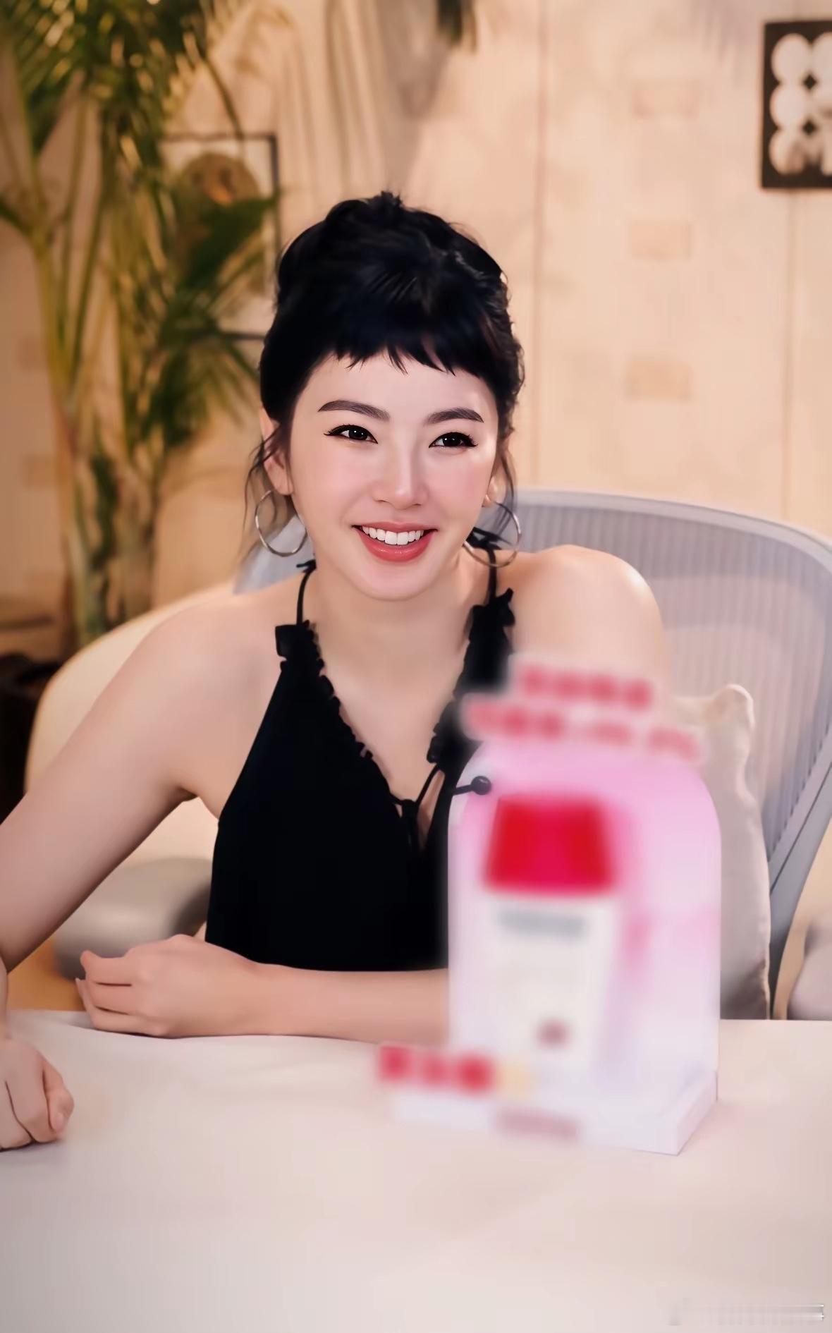 张雨绮这是大变样了啊？是发型的问题，还是妆造的问题？ 