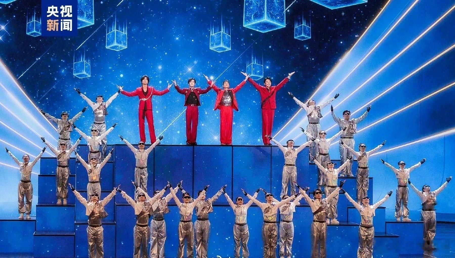 陈小春言承旭罗嘉豪易烊千玺同台又一次被千玺同学的level惊到了不愧是拉表都不带