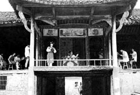 过年啦，“唱戏的看戏的压断街”〖上集〗◎老屋张忠//5000字按：来中国访问的日