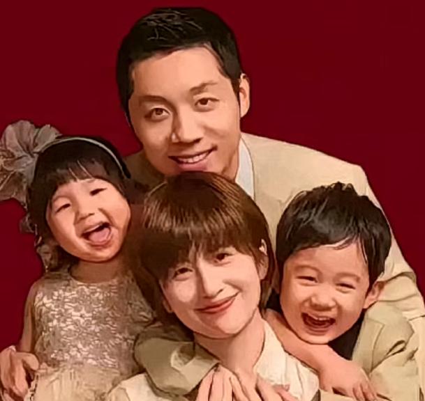 许昕家有儿女
万事足
许昕打乒乓球不算最好的
但他找老婆的眼光却是最好的，
姐弟