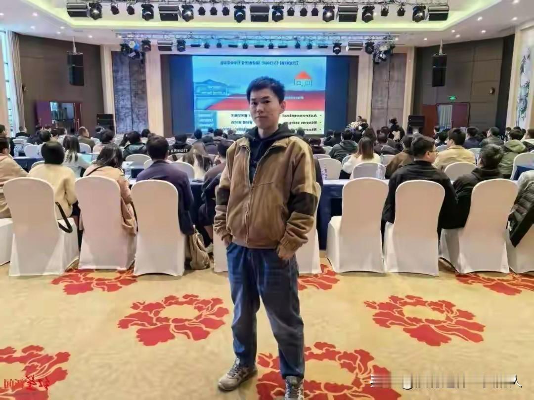 我国28岁博士生，在意大利图西亚大学访学的时候，去山区旅行失联10天。

黄某：