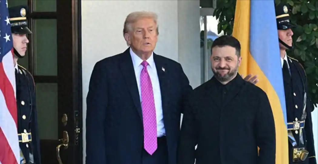 泽连斯基最近又去了趟白宫，这已经是他八个月里第三次见特朗普了。但这次会谈气氛可不