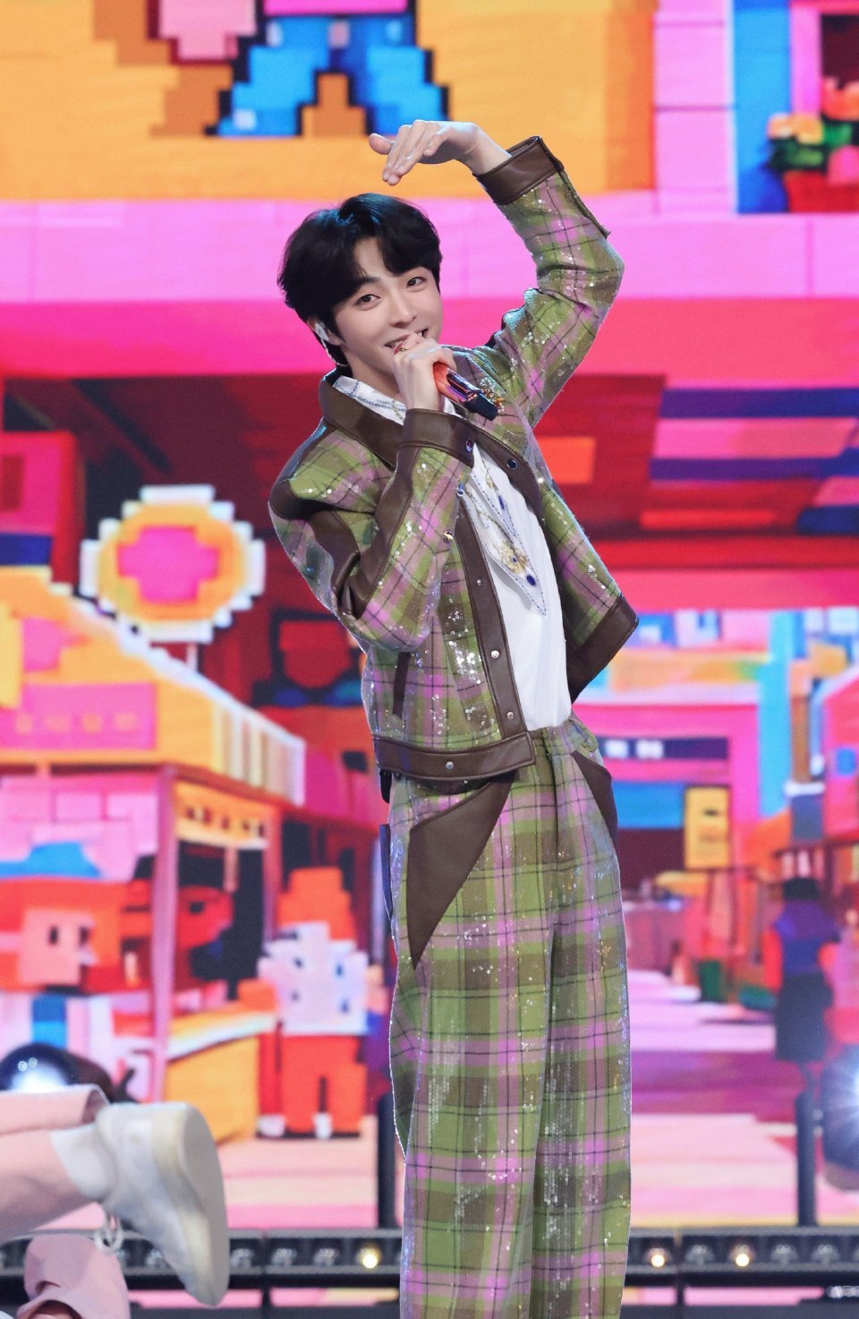 陈立农用最天真的语气说最恐怖的话陈立农语气纯良又懵懂，眼神干净得没一点杂质，说出