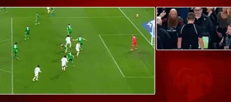 “C罗职业生涯首次红牌”，就在刚刚结束的欧洲区世界杯预选赛爱尔兰vs 葡萄牙的比