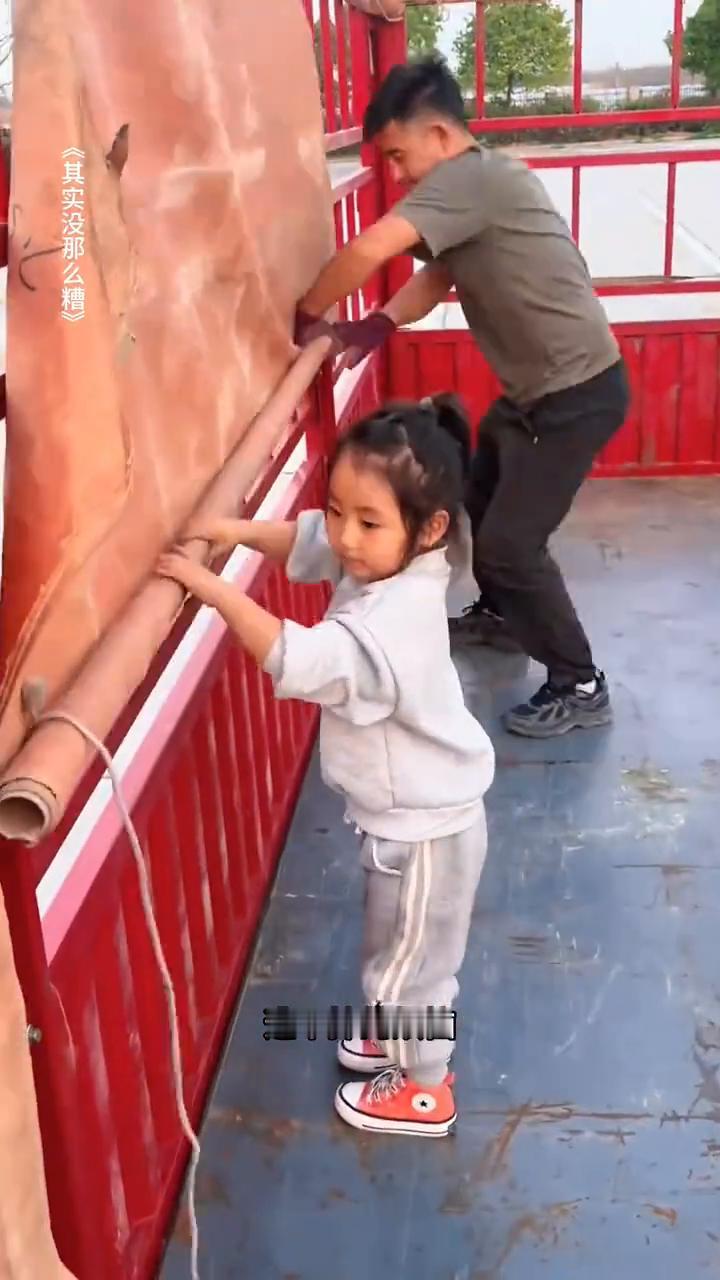 生活不会像你想象的那么好，但也不会像你想象的那么糟。逃不掉的烦恼，没什么大不了。