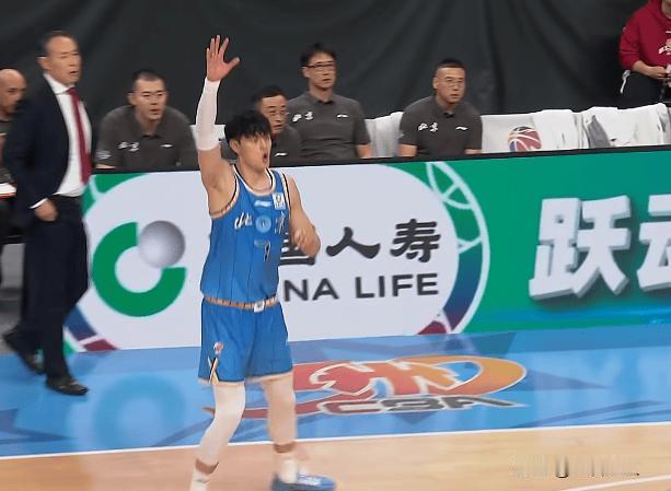 北京下起三分雨，半场没打完10记三分




北京下起三分雨，主场已经领先广东二