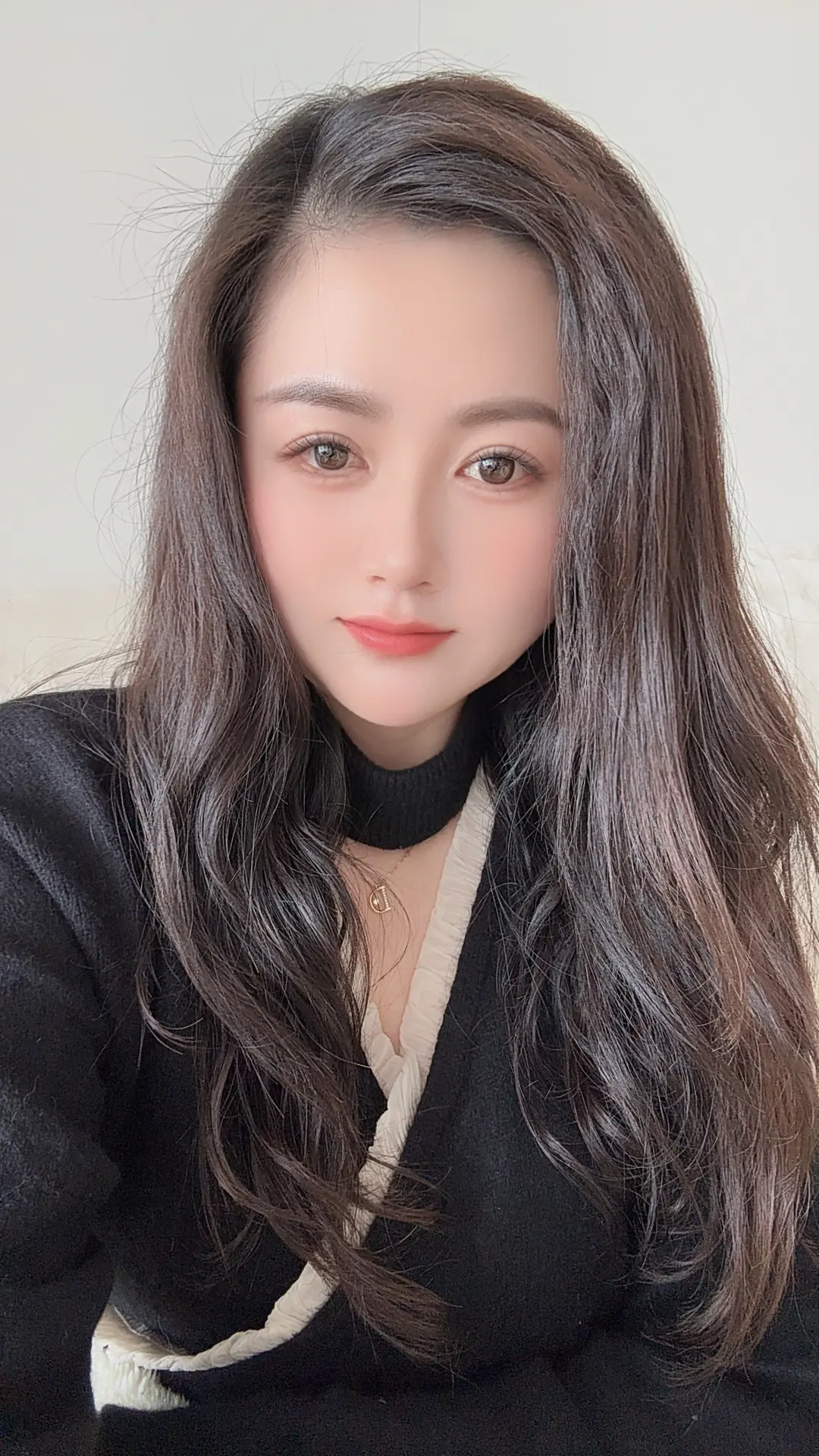 社会上的事少打听，知道多了对你不好！