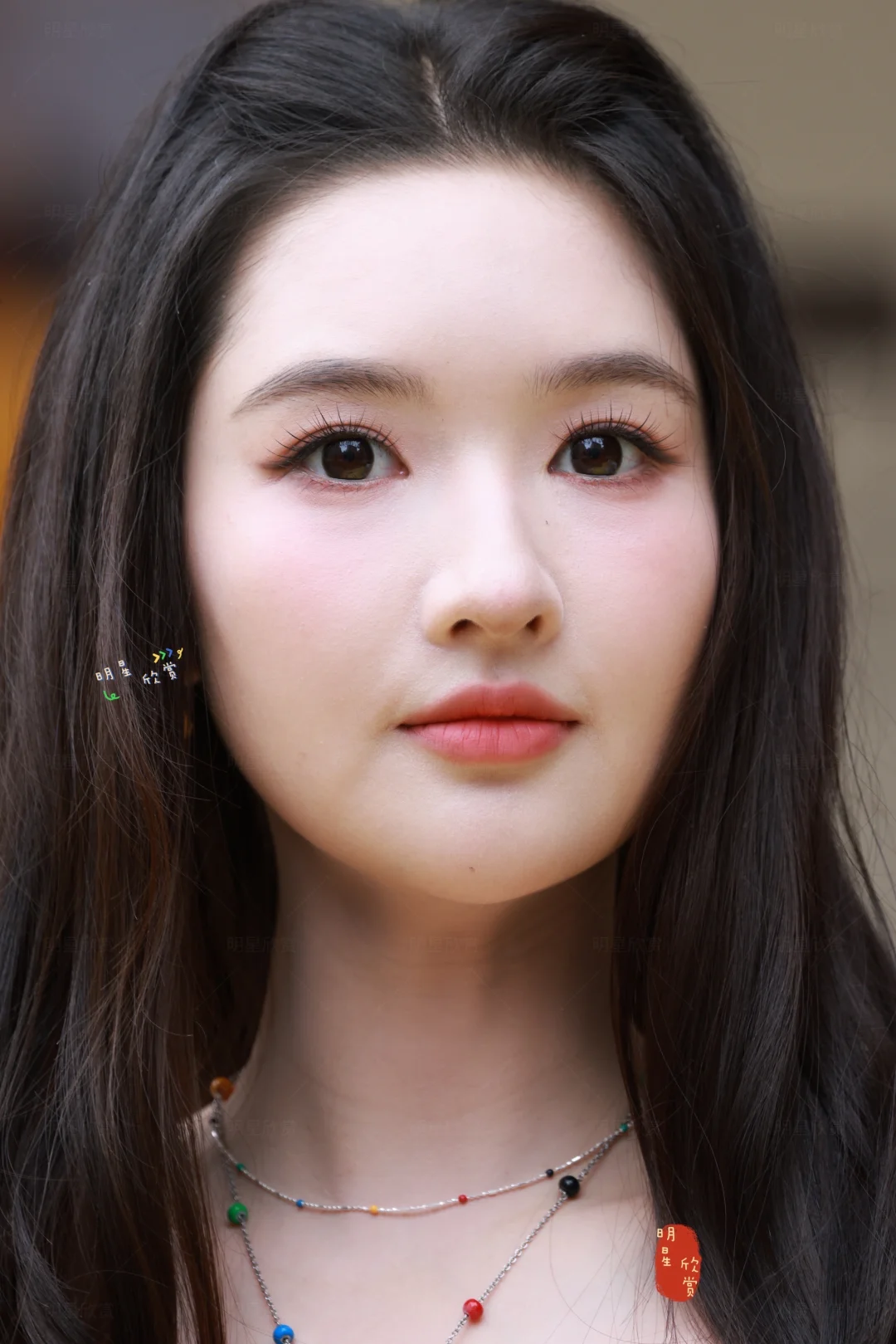和王姐对视上了，美貌暴击到我了