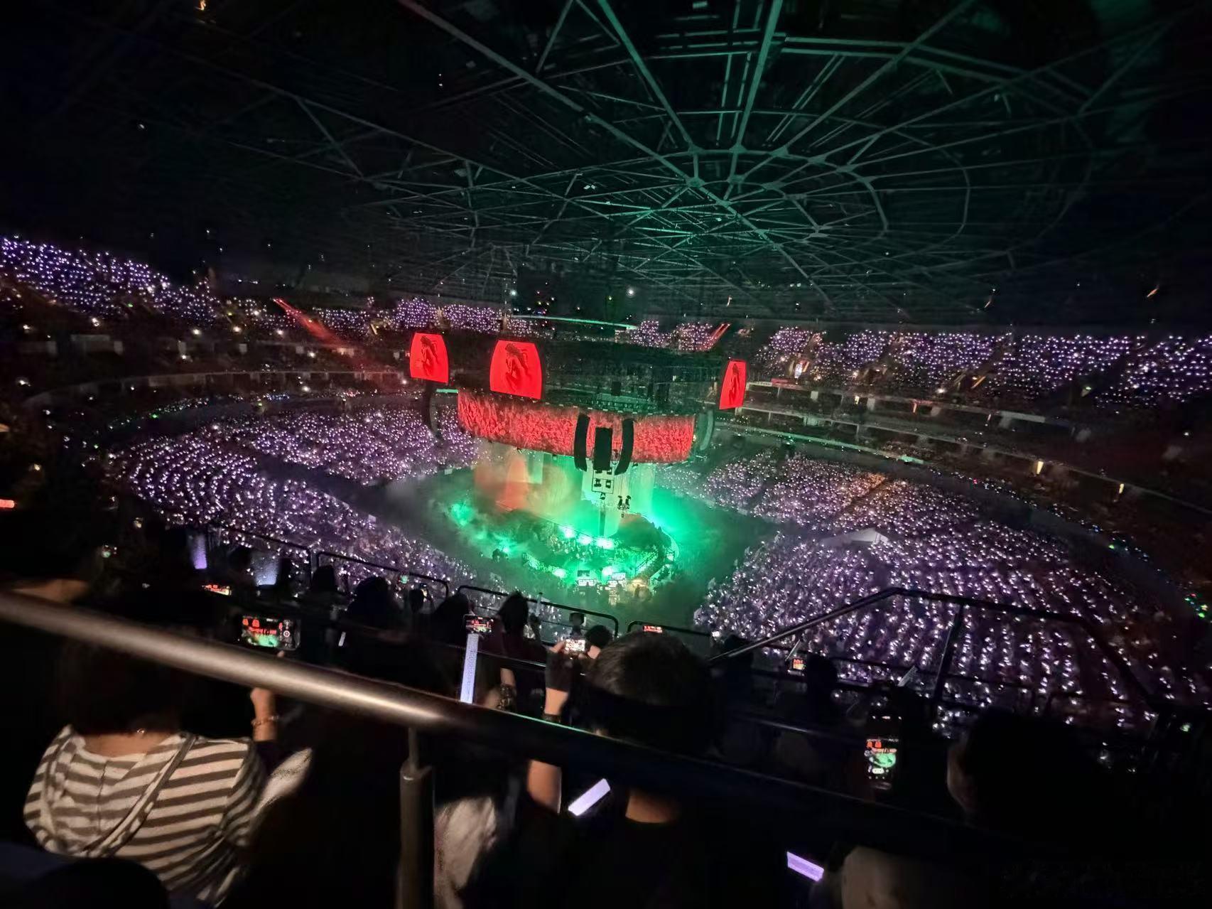 单依纯上海到底有谁在啊单依纯上海演唱会单依纯上海直接四套新皮肤，上海到底有谁在啊
