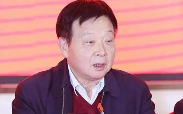毛主席身边的管理员吴连登说，我在主席身边工作了12年，我的父母家人和朋友都不知道