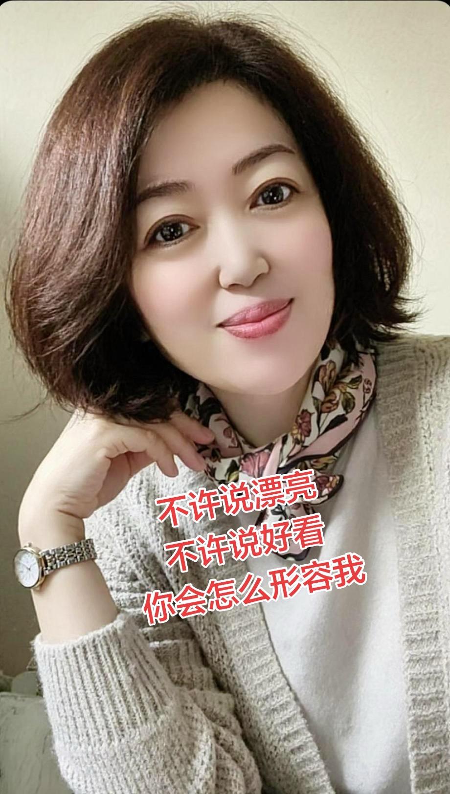 AI丝巾生活照 穿搭 穿出自己的风格