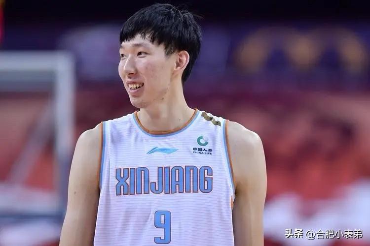 当年澳洲NBL首个赛季的大魔王攻防一体，是生涯巅峰，如今退化速度让人唏嘘，罚球彻