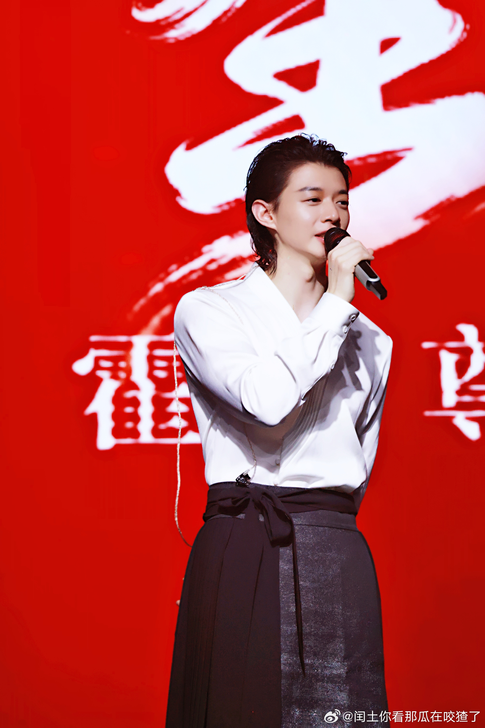 音乐人霍尊霍尊焰生2026巡回演唱会 是金子总会发光 就像你一样我的大明星𝓖?