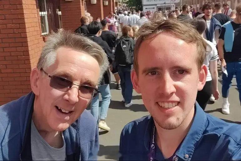 【以父之名！一生最爱】TA专访一位很平凡的水晶宫球迷：“我父亲第一次带我去看水晶