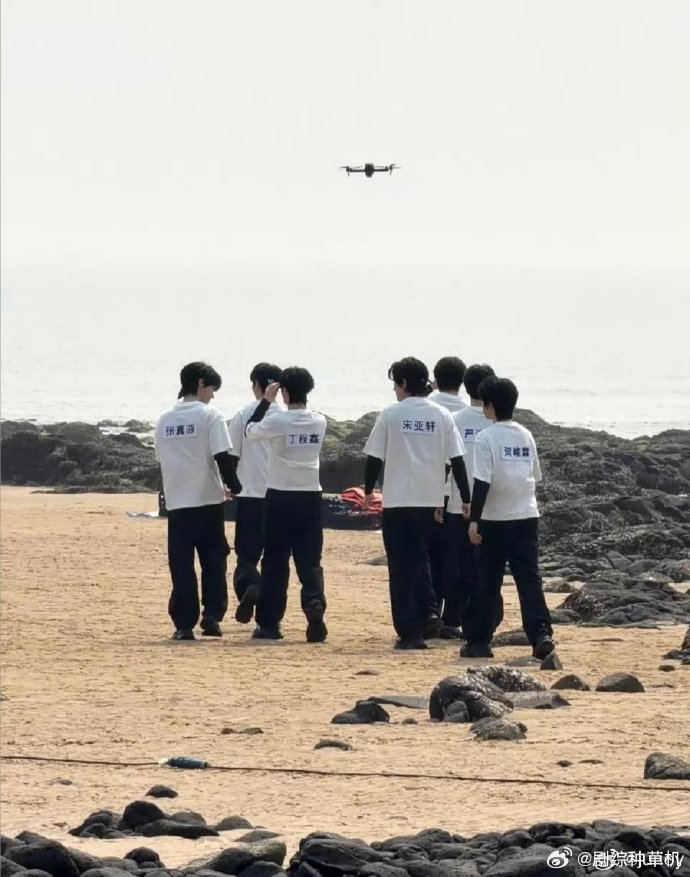 时代少年团奔跑吧直播时代少年团跑男直播 时代少年团奔跑吧直播，怎么不说几点！ 