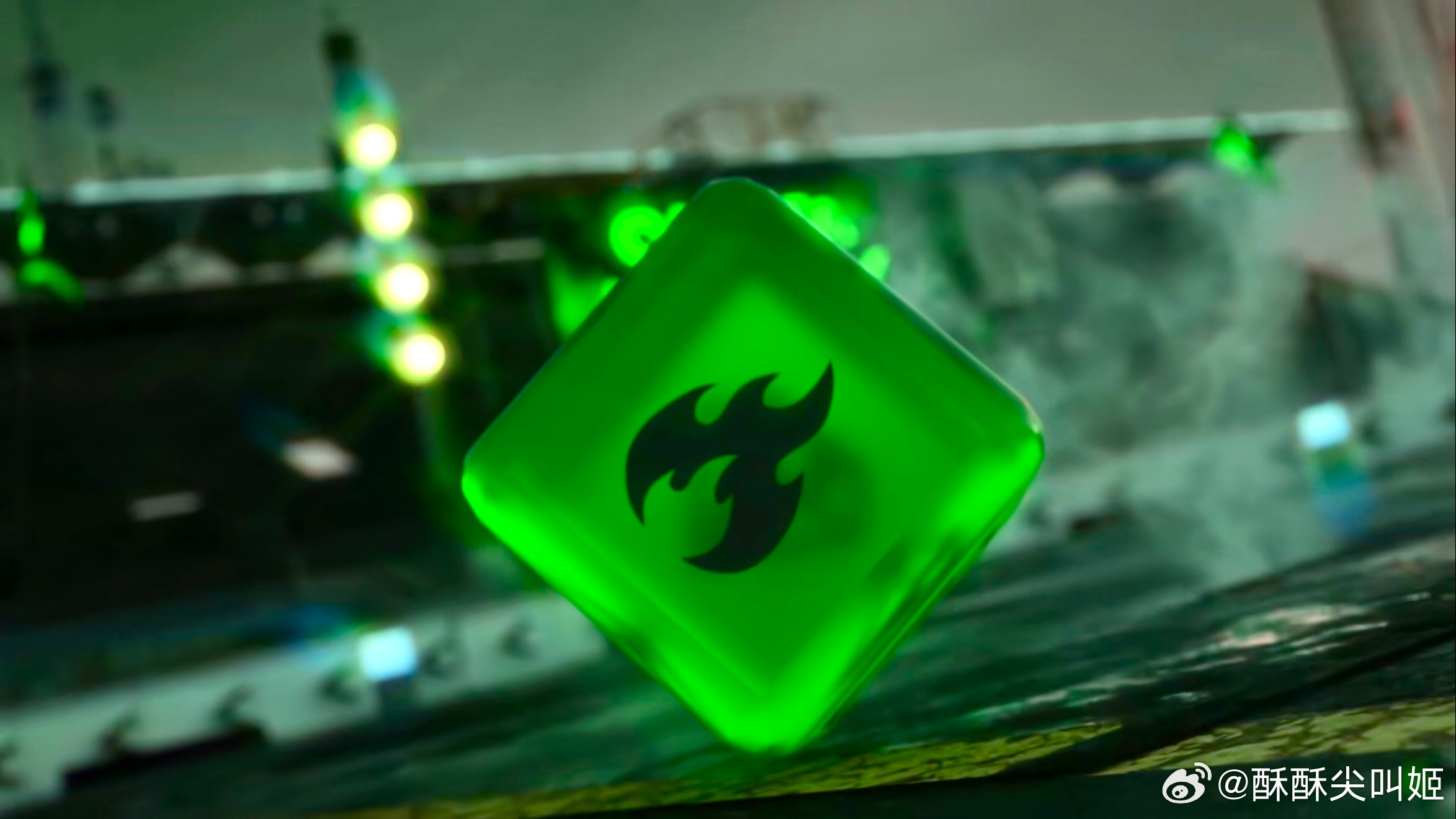 姚琛新专玩概念按帧来 ❄️ 姚琛新专暂停键按烂了这到底是我那户外爬雪山 开赛车 