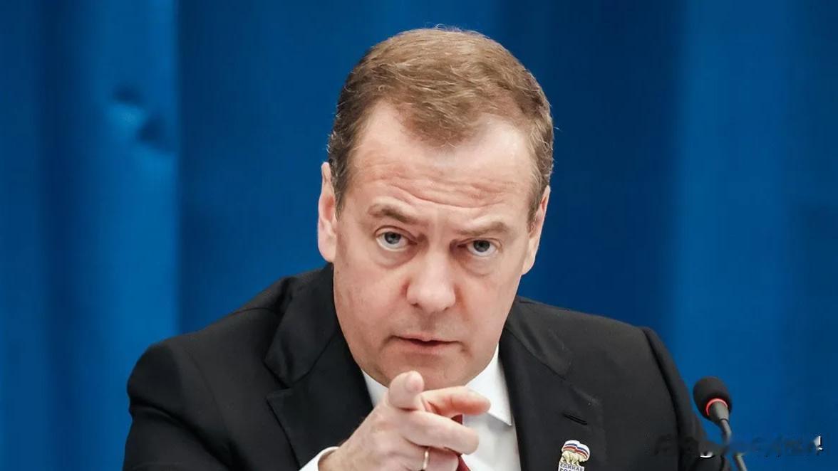 美国要“绑架”德国总理？梅德韦杰夫单挑默茨“说事”，说明欧洲的“新核心”已经形成