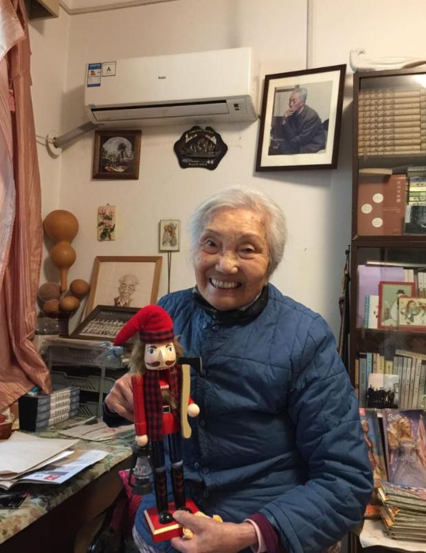 80岁丧偶独居到104岁，没去养老院没靠子女，去世前也是独自一人。这位老人不是别