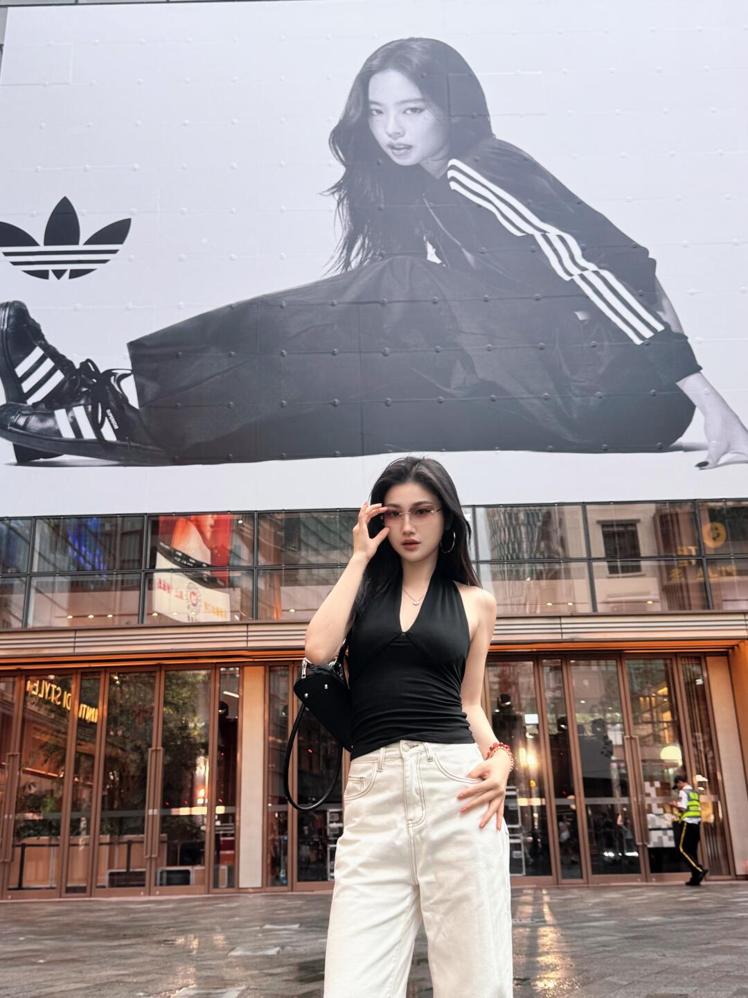 同一天拍到了虞书欣和Jennie！