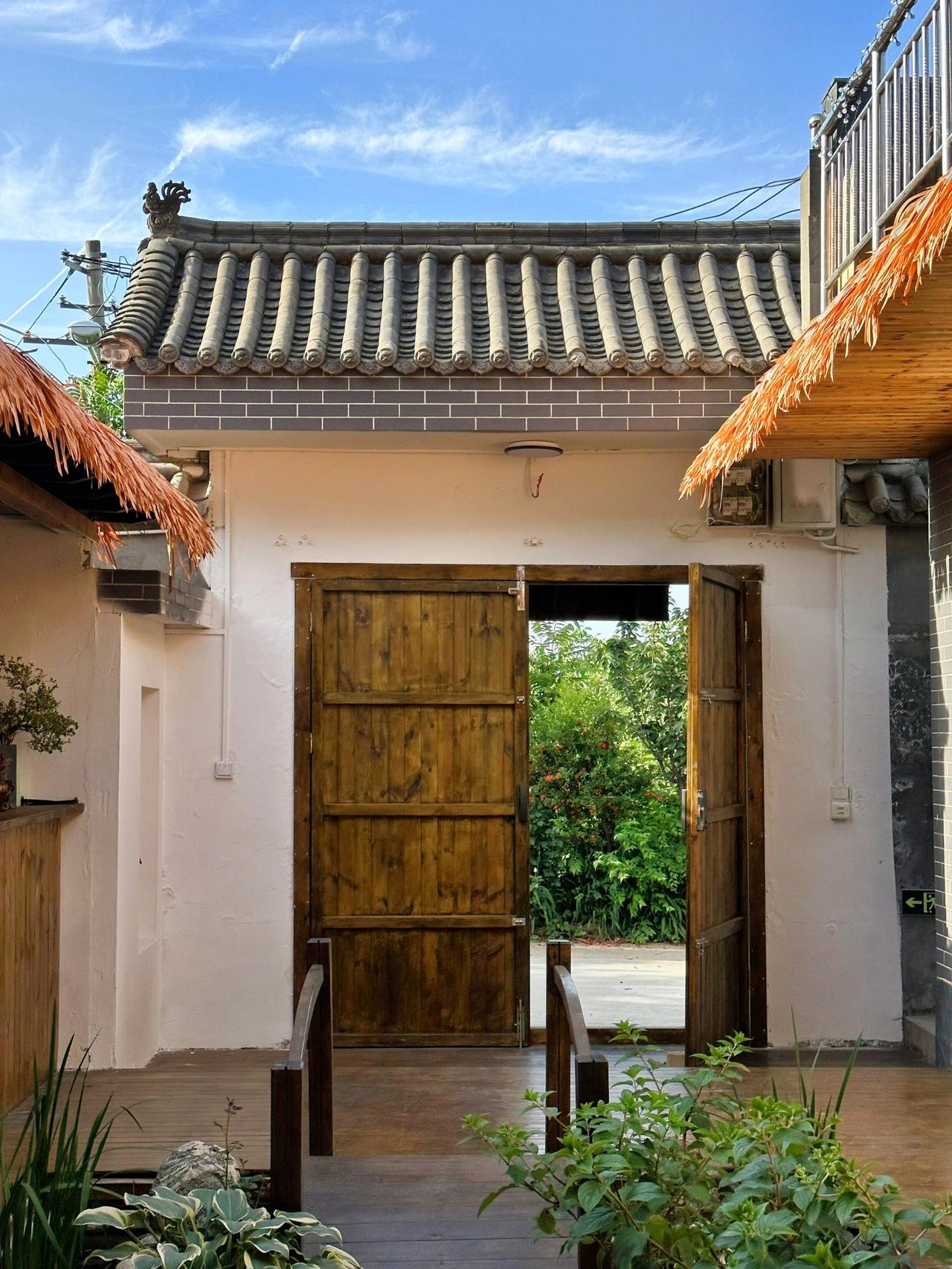 ⛅让我想起了，云边有个小卖部⛰️一家山脚下的院子茶馆新店！下午茶 #旅行推荐官